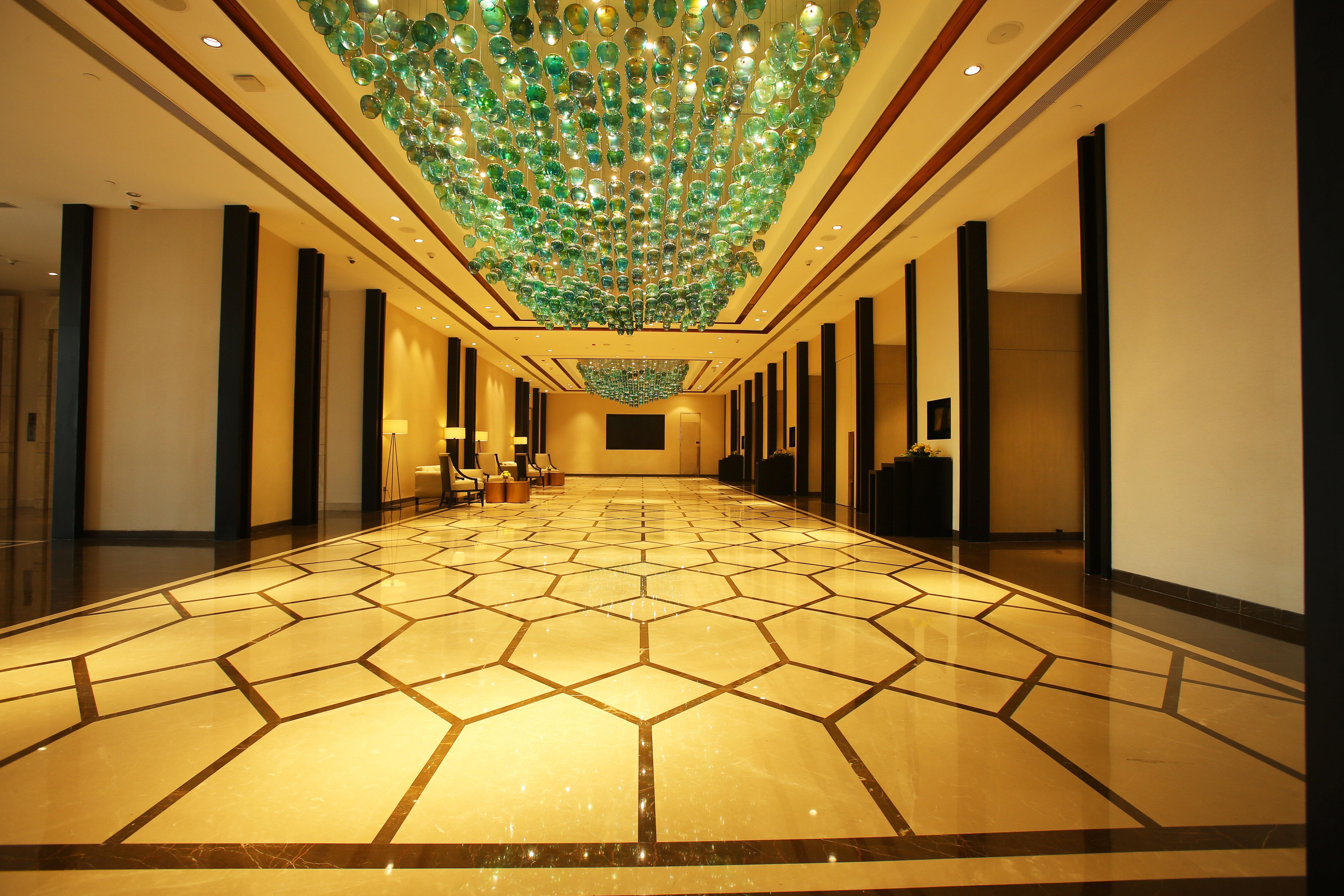 Crowne Plaza New Delhi Mayur Vihar Noida By Ihg Экстерьер фото The lobby of the Taj Mahal Palace, Mumbai